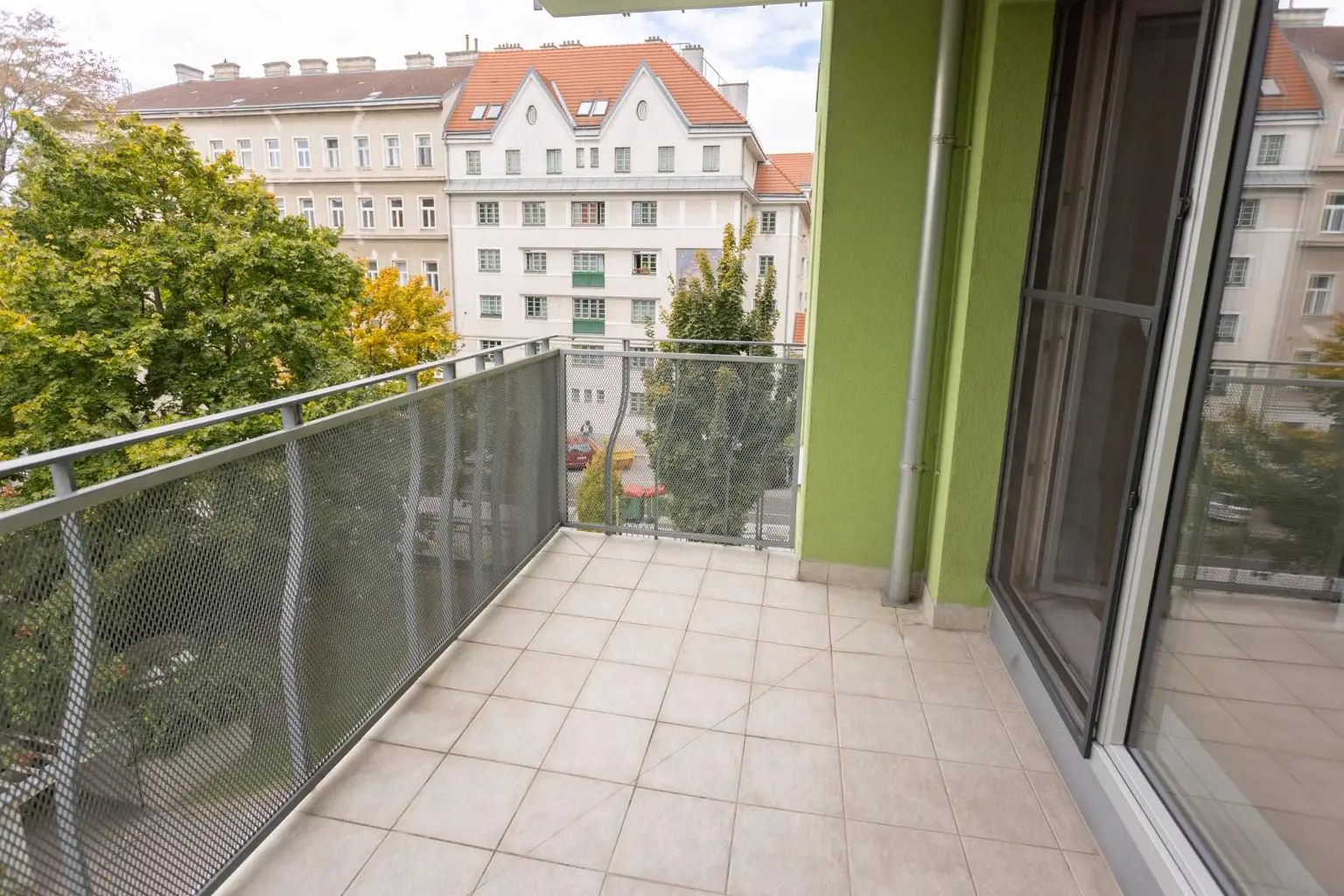 2-Zimmer-Wohnung mit Balkon in ruhiger Innenhoflage im modernen Niedrigenergiehaus