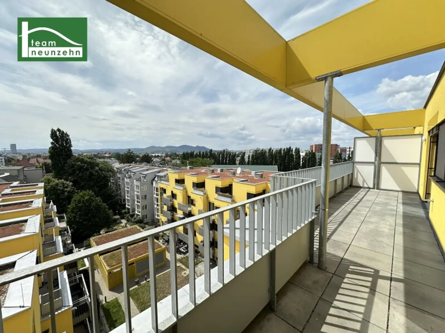 LEO 131 - Traumwohnung mit Weitblick-Terrasse und Abendsonne!