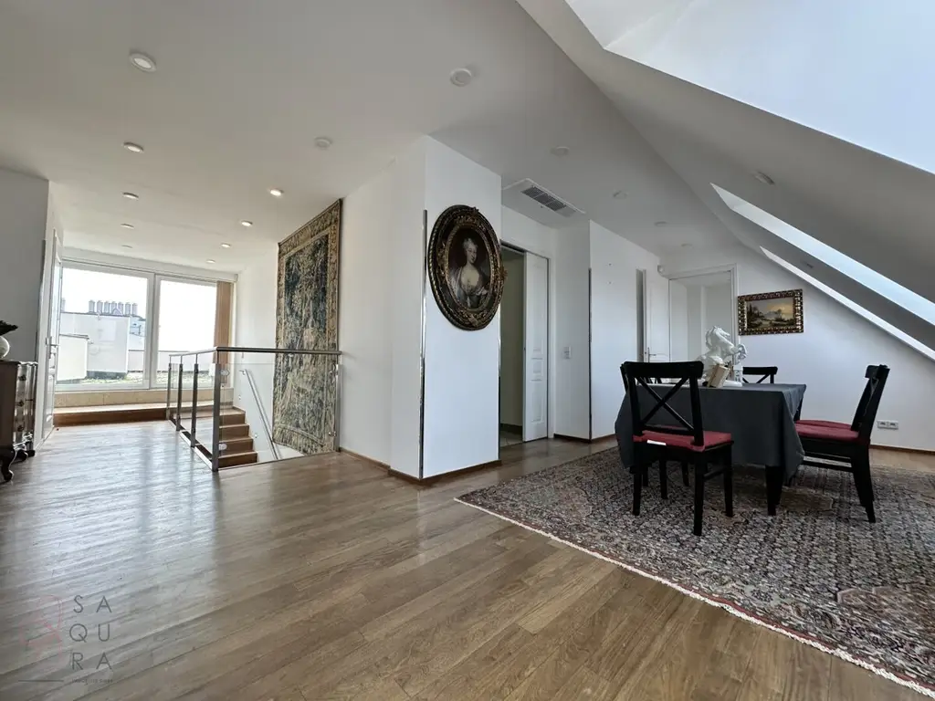 PANORAMA-DACHTERRASSE - EXKLUSIVE DACHGESCHOSSWOHNUNG AUF ZWEI EBENEN