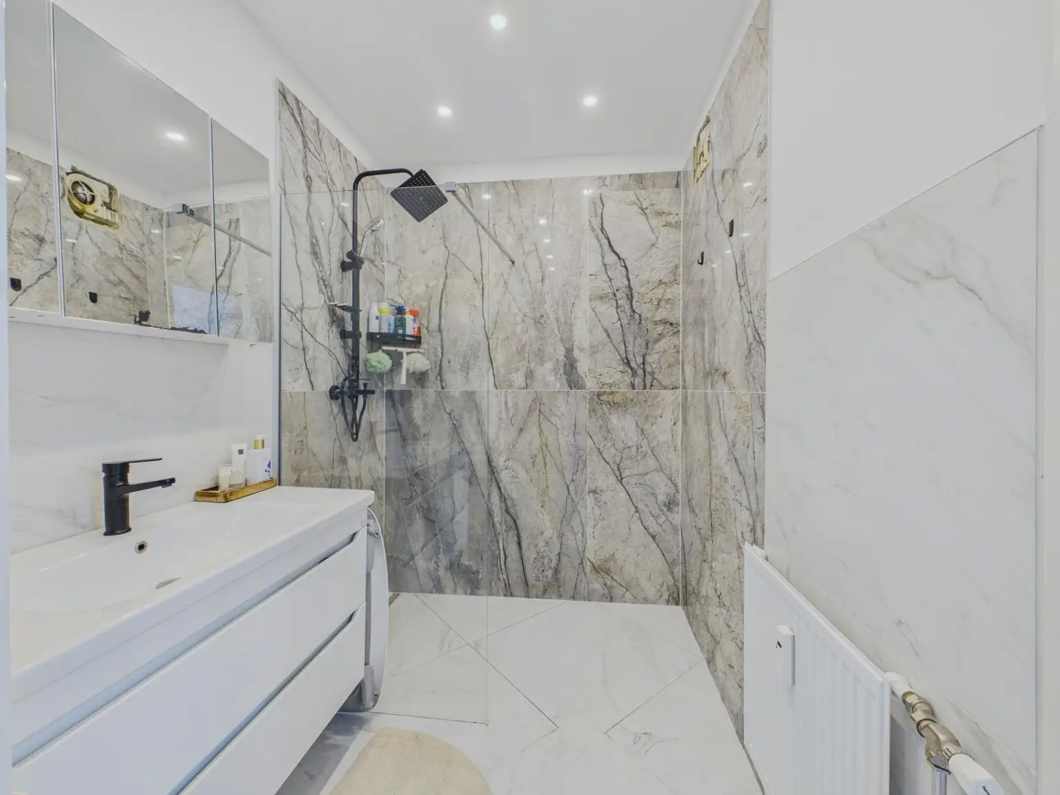 Badezimmer 2