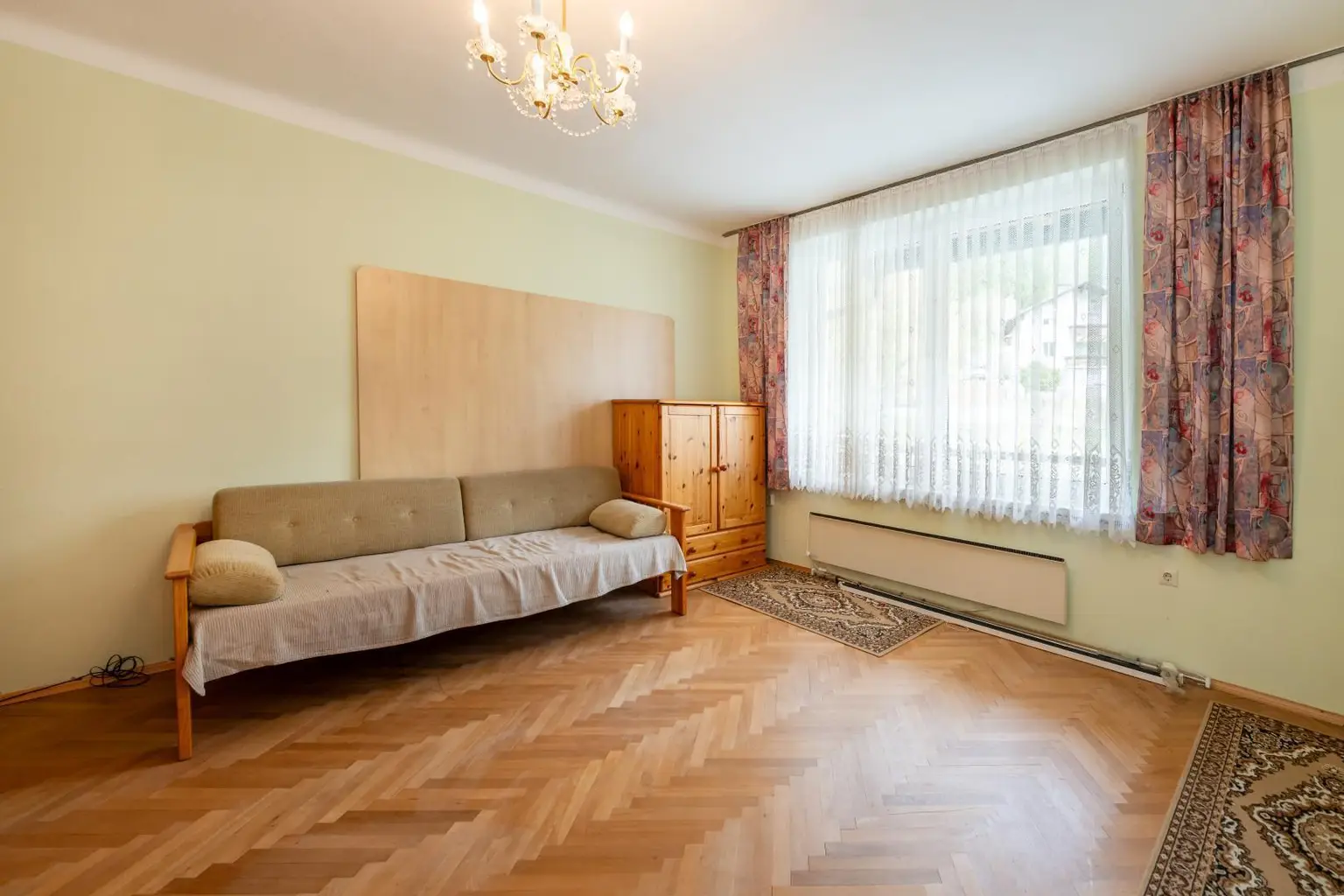 Zimmer 2 OG