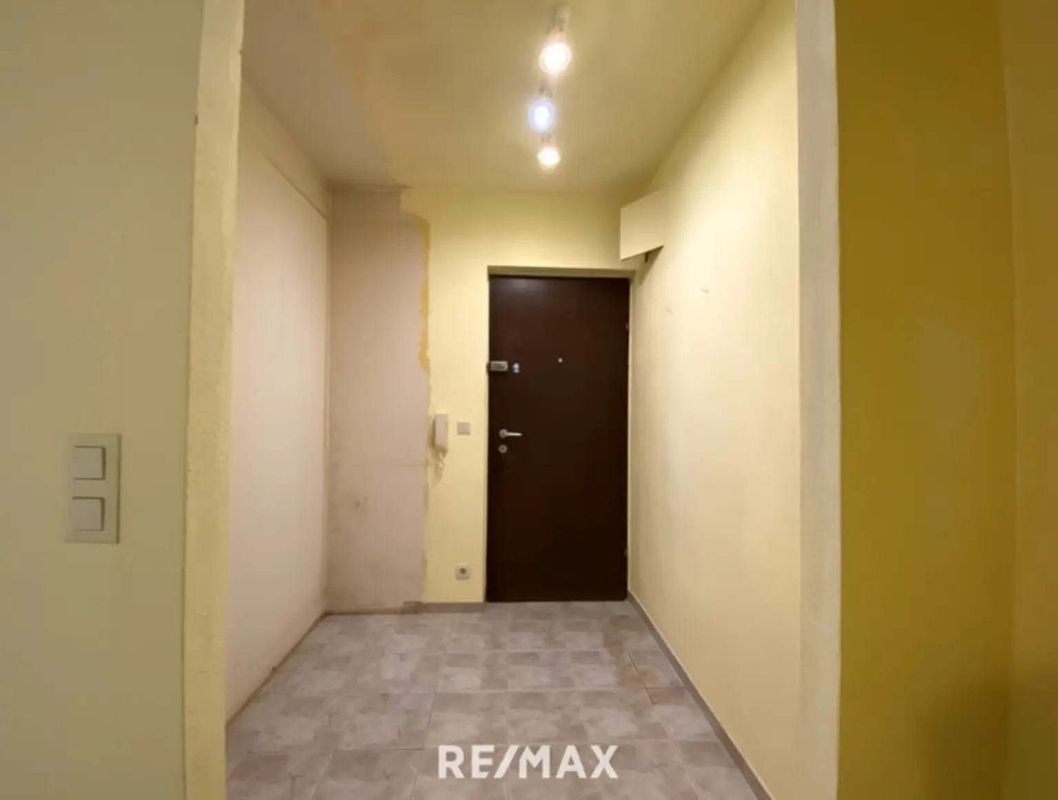 Loggia-Familien-Wohnung nahe U6 und Brunnenmarkt