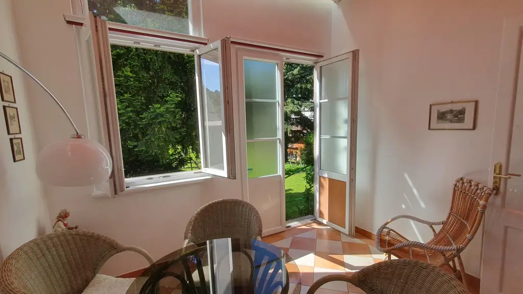 ZWEI ZIMMER WOHNUNG IN KIERLING MIT GARTEN!