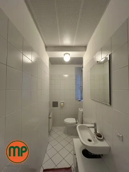Beste Lage trifft Altbaucharme - 2 Zimmerwohnung am Schwarzenbergplatz