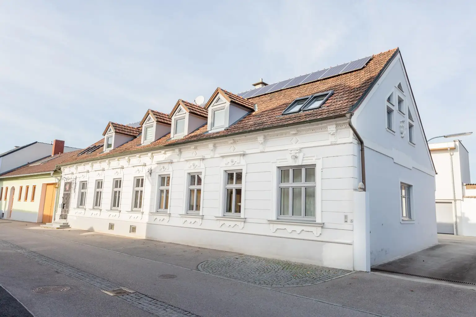 Straßenansicht 2