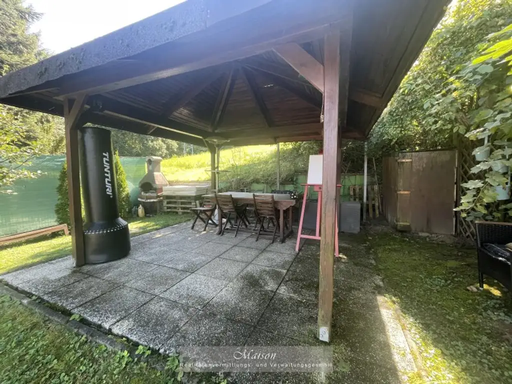 CHARMANTES ECKREIHENHAUS IN KLOSTERNEUBURG - 6 ZIMMER - GRÜNRUHELAGE - TERRASSEN - EIN ORT ZUM WOHLFÜHLEN !