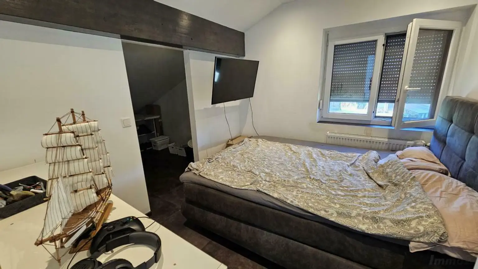 ** Großzügiges & edel saniertes Stadthaus ** Hochwertige Ausstattung ** 3 Bäder ** Einliegerwohnung ** absolute Ruhelage **