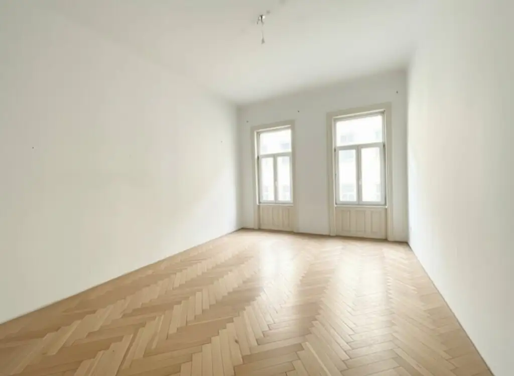 Ihr neues Zuhause im 2. Bezirk mit Balkon: Altbaucharakter trifft modernen Erstbezug, unweit des Augartens.