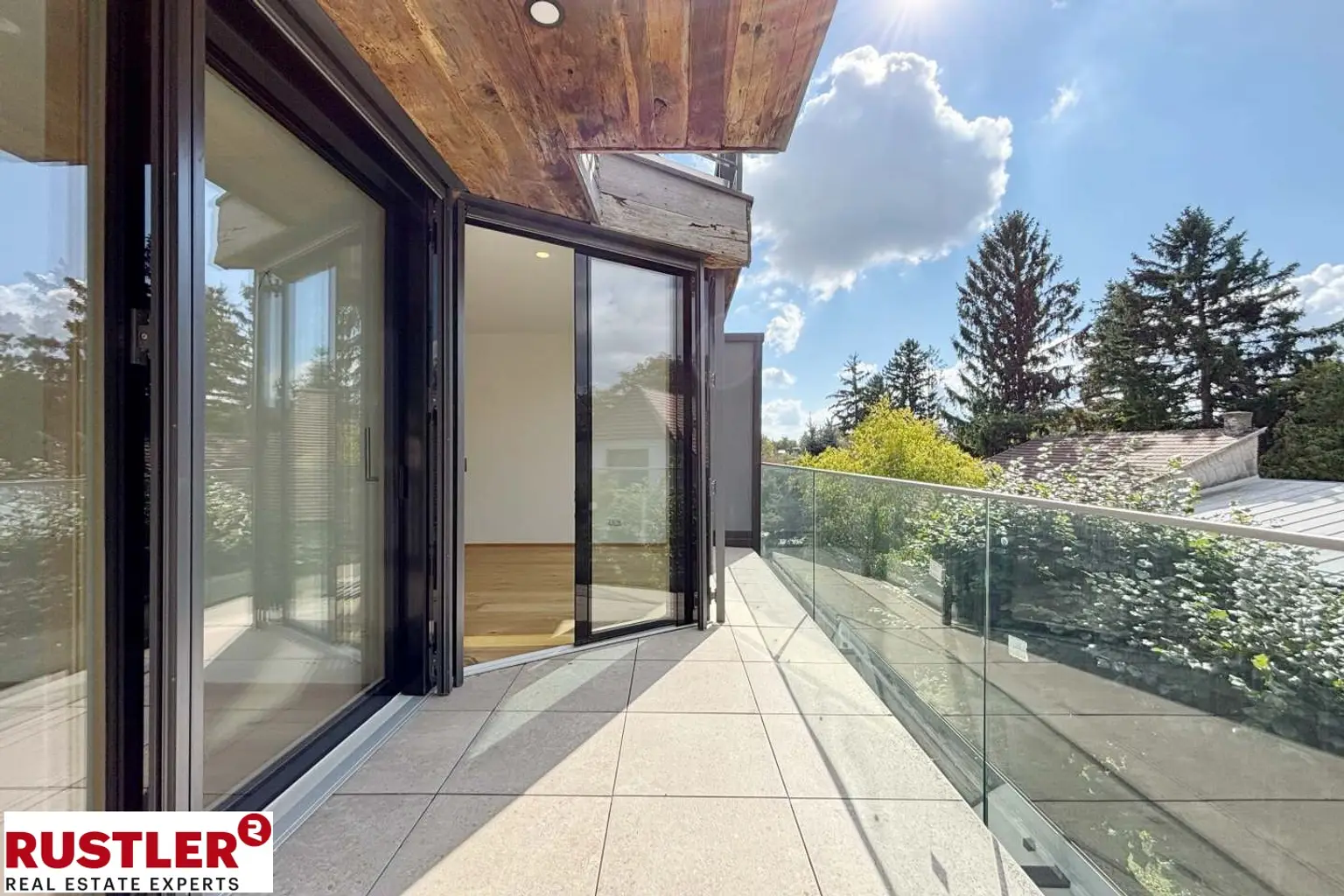 Wohnen über den Dächern – exklusive Maisonette mit unvergleichlichem Panoramablick