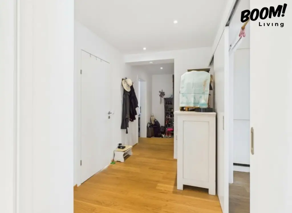 Helle 3-Zimmer-Dachgeschosswohnung mit großer Terrasse in 1200 Wien