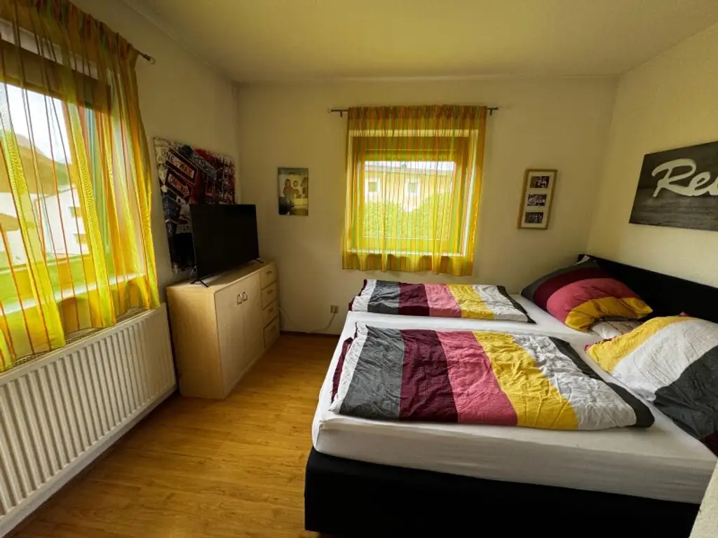 BUCH IN TIROL - Großzügig eingeteilte 4 Zi.-Wohnung mit Terrasse und Allgemeingarten