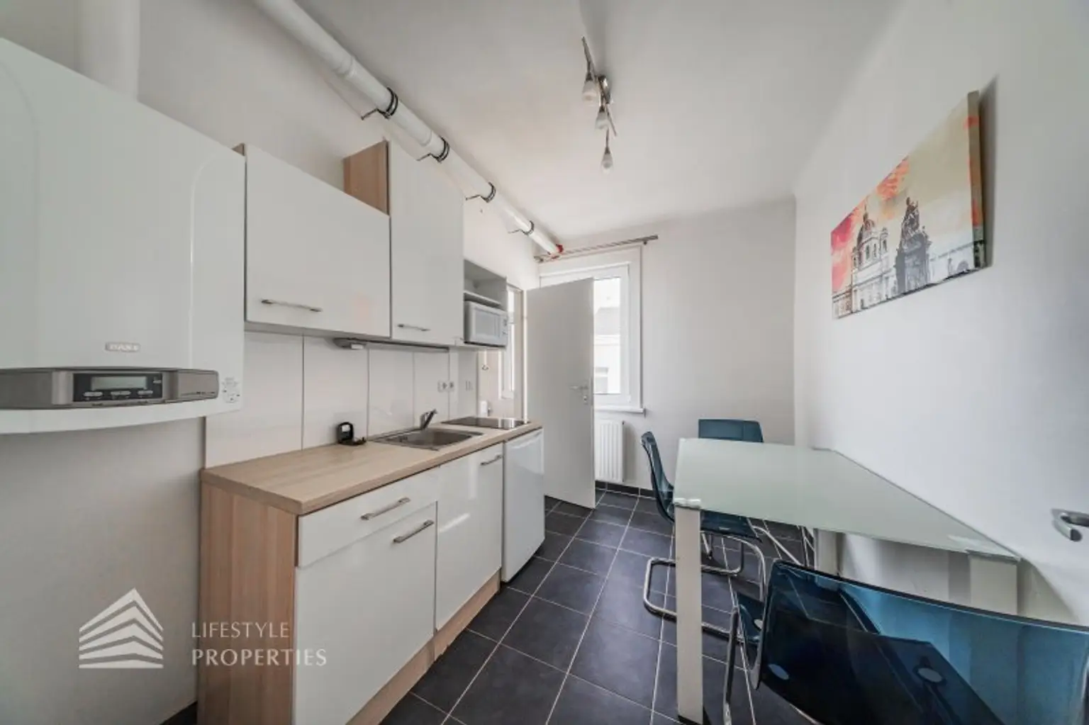 Charmante helle Garconniere, Nähe Meiselmarkt