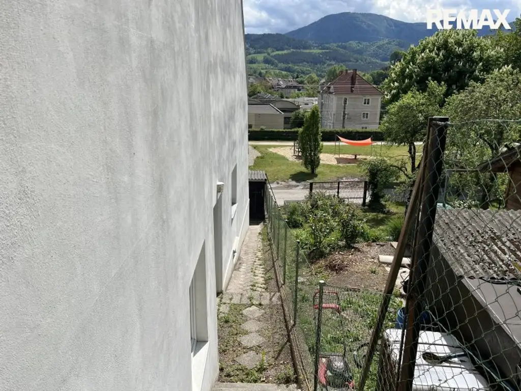 Schlossblick! Charmantes Einfamilienhaus in Gloggnitz am Silbersberg!!