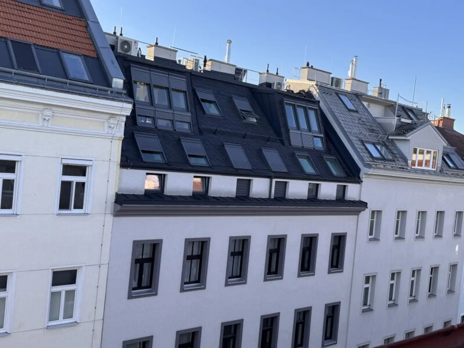 Vollsanierte 2-Zimmer-Wohnung in generalsaniertem Altbau