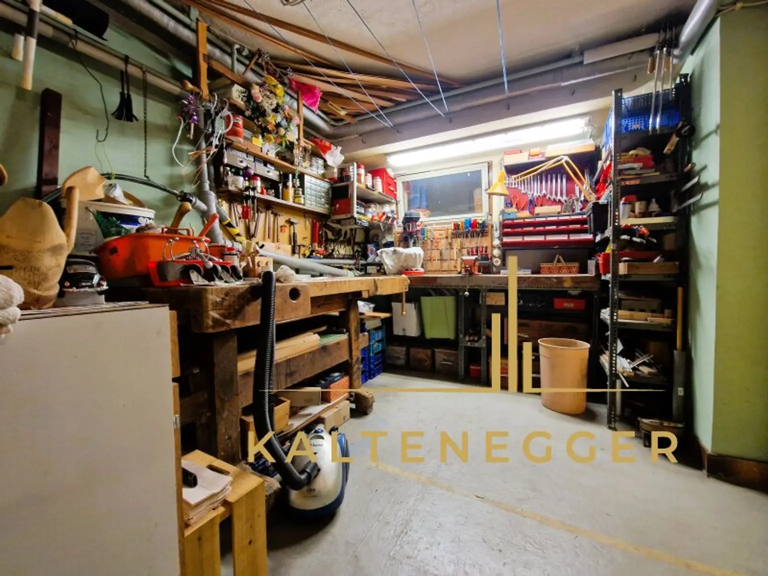 KG: Werkbank-Sauna ca. 16,15 m²