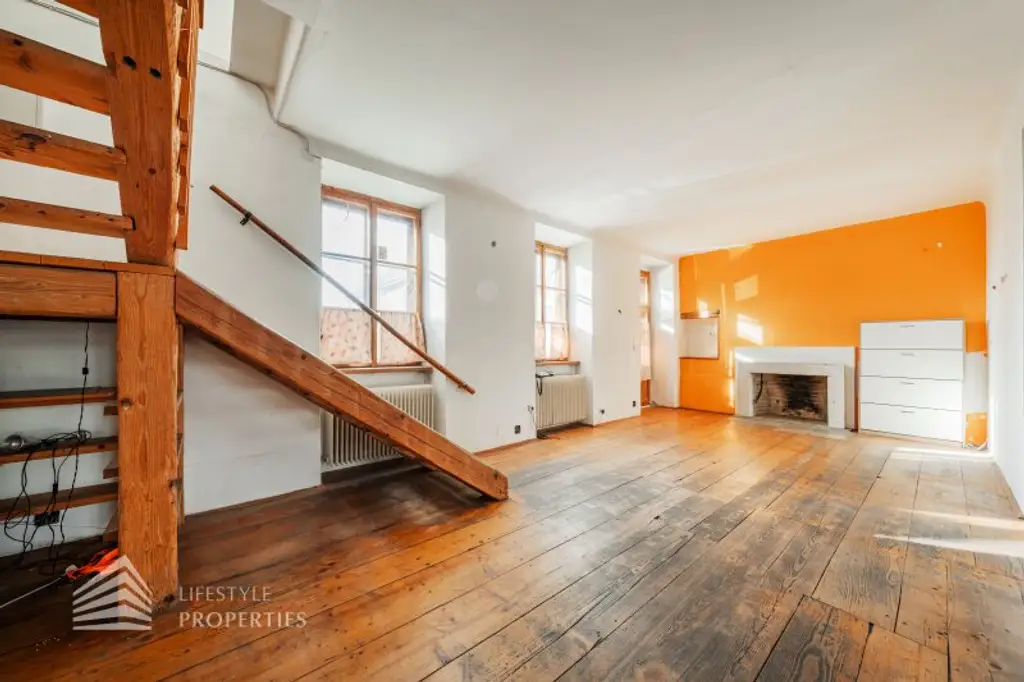 Exklusives Baugrundstück in einzigartiger Lage mit Einreichplanung!