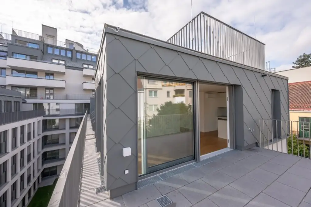 ++MOLLARD 50++ Unique 3-room apartment in the very heart of the city (2/12)