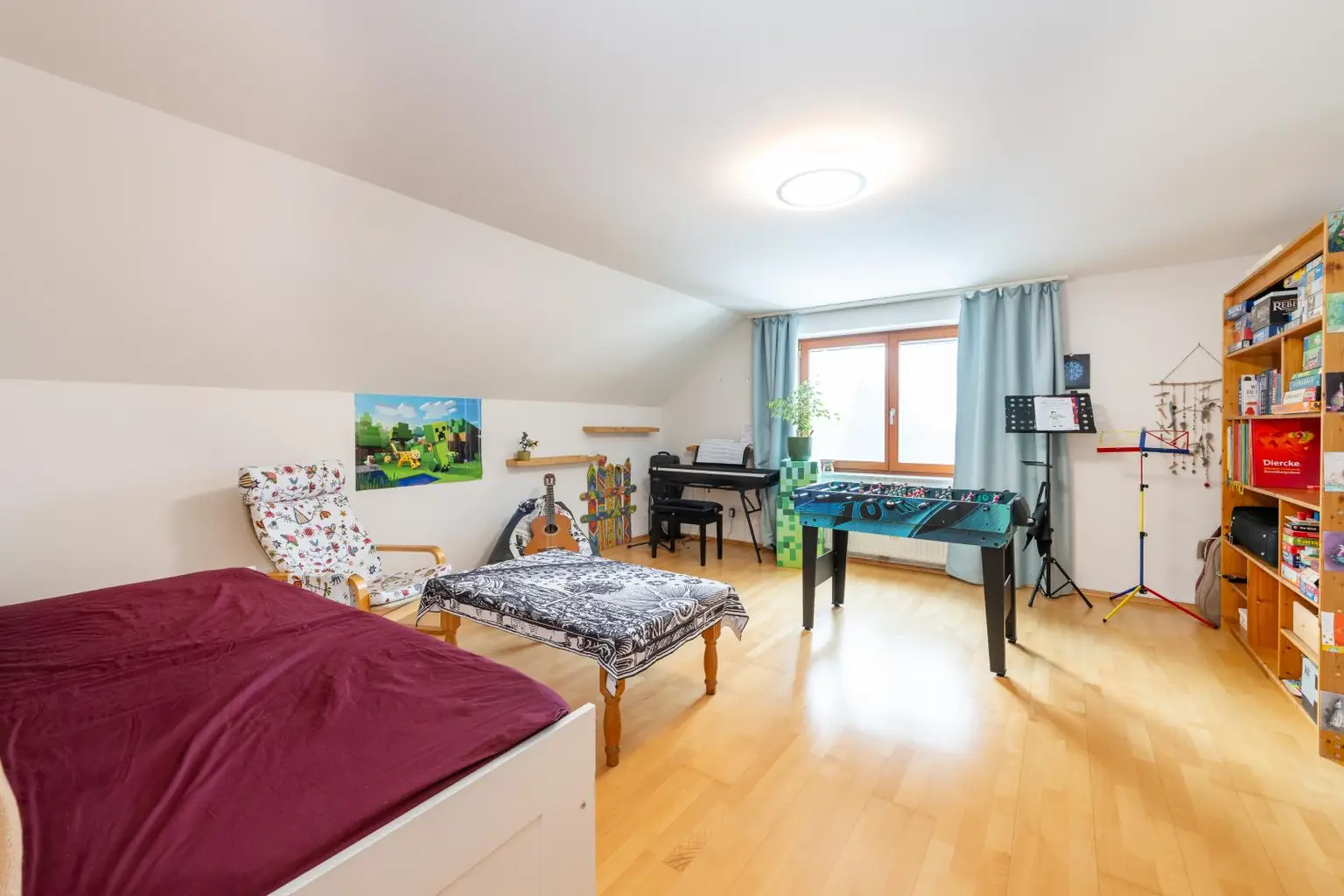 Zimmer 24m² (Master Bedroom)