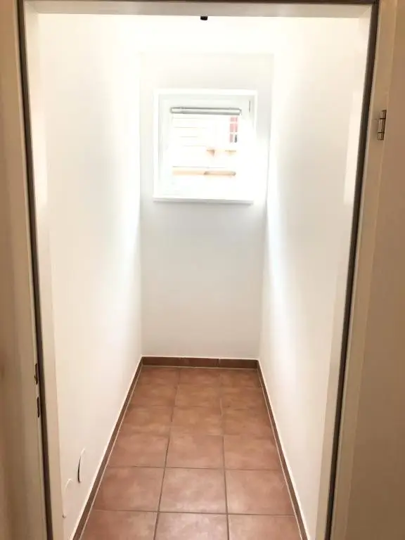 Nähe U3 - Wunderschöne, sehr sonnige Neubauwohnung in sehr guter und verkehrsgünstiger Lage