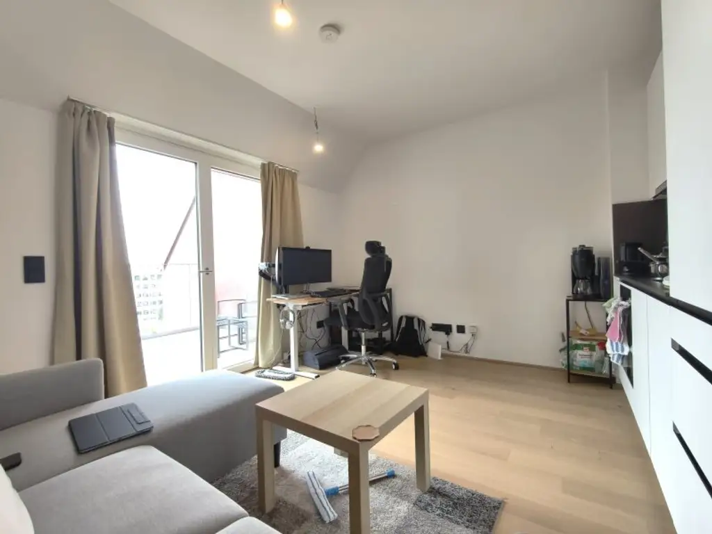 Pauschalmiete inklusive Warmwasser & Heizung/Kühlung - Moderne 2-Zimmer-Wohnung mit schönem Balkon in Hofruhelage - Stilvolle Ausstattung