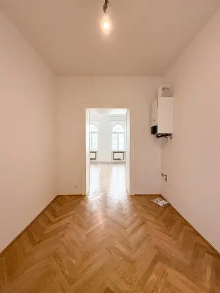 FRISCH SANIERT! 2,5 Zimmerwohnung in 1090 Wien mit Lift zu vermieten
