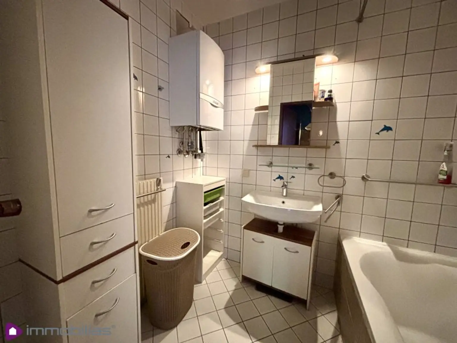 Charmante 3-Zimmer-Wohnung mit Gemeinschaftsgarten und Parkplatz im Herzen von Gänserndorf