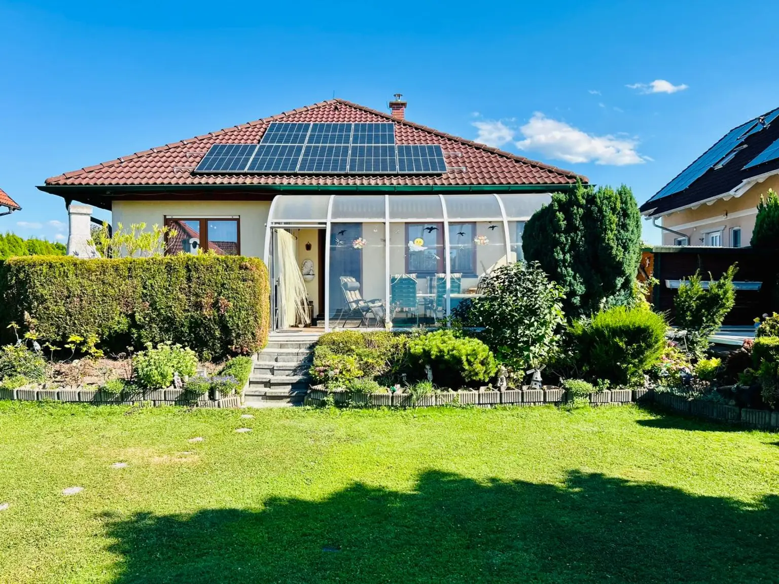 Der Familien-Bungalow! 5 Zimmer, Photovoltaik, toller Garten!