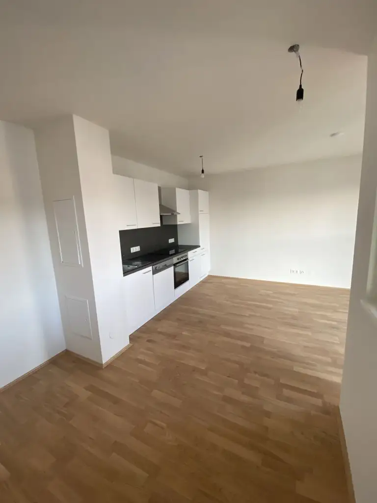 TRAUMHAFTE Wohnung mit Loggia, bester Anbindung und Weitblick in Gösting