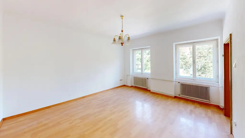 RARITÄT IN GABLITZ - GRUNDSTÜCK MIT ALTBESTAND IN BESTLAGE