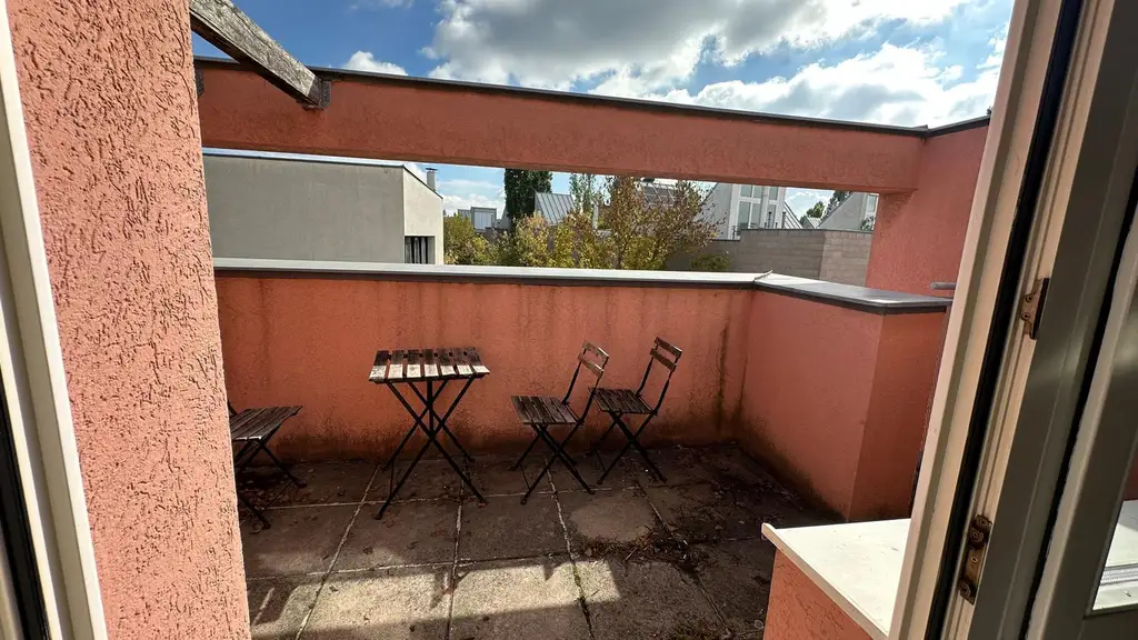 "Architektonisch reizvolles Wohnen mit Terrassen"