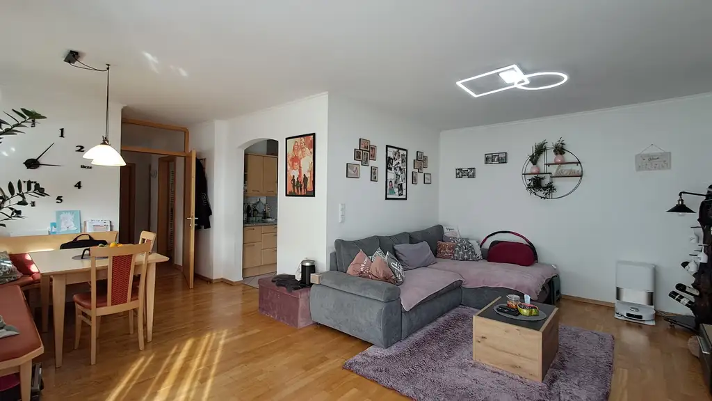 Exklusives Wohnerlebnis in Pfunds: Charmante Terrassenwohnung mit Penthouse-Charakter