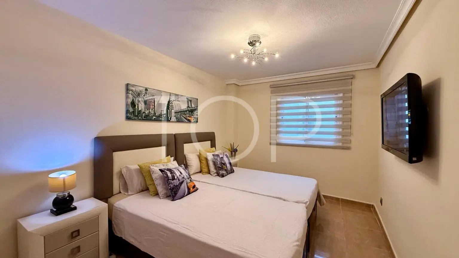 eb00aaae-4a72-4bed-8263-02003e9ef909