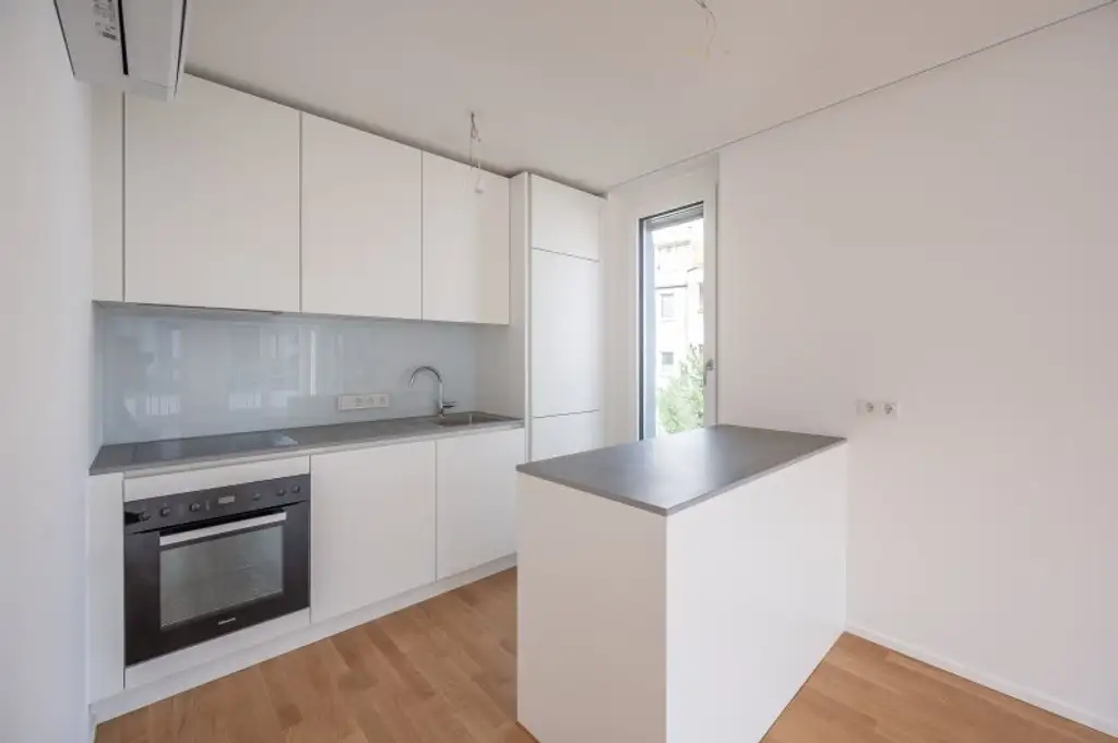 ++MOLLARD 50++ Unique 3-room apartment in the very heart of the city (2/12)
