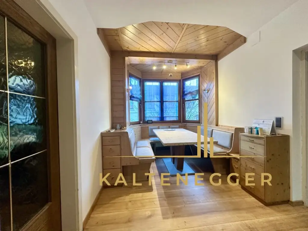 Traumhaftes Mehrfamilienhaus in Edlitz: 5 Zimmer und Pool