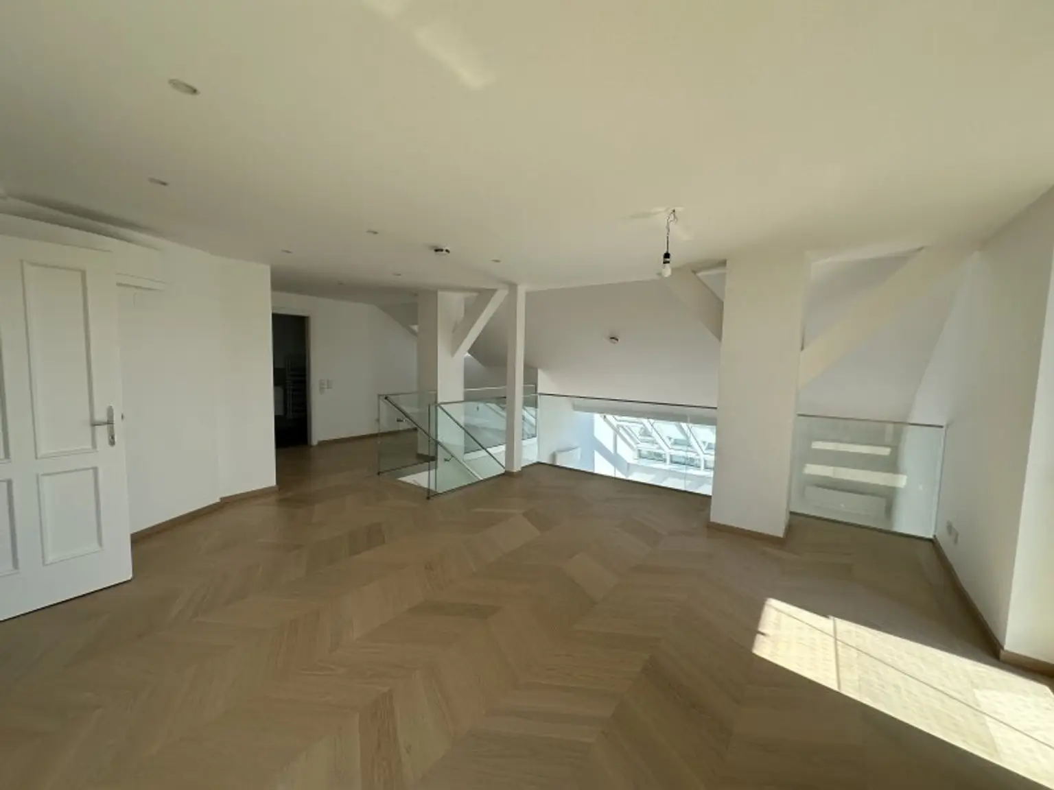 Gonzagagasse: moderne 4-Zimmer-Maisonette mit Freifläche: Leben im City-Center!