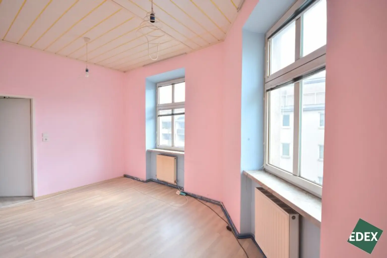 Altbauwohnung mit 56 m² zum Sanieren – ruhige Lage in Favoriten