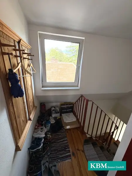 Endlich Zuhause: Wo Platz auf Lebensqualität trifft! - Haus mit 10 Zimmern, Garage und 5 Bädern