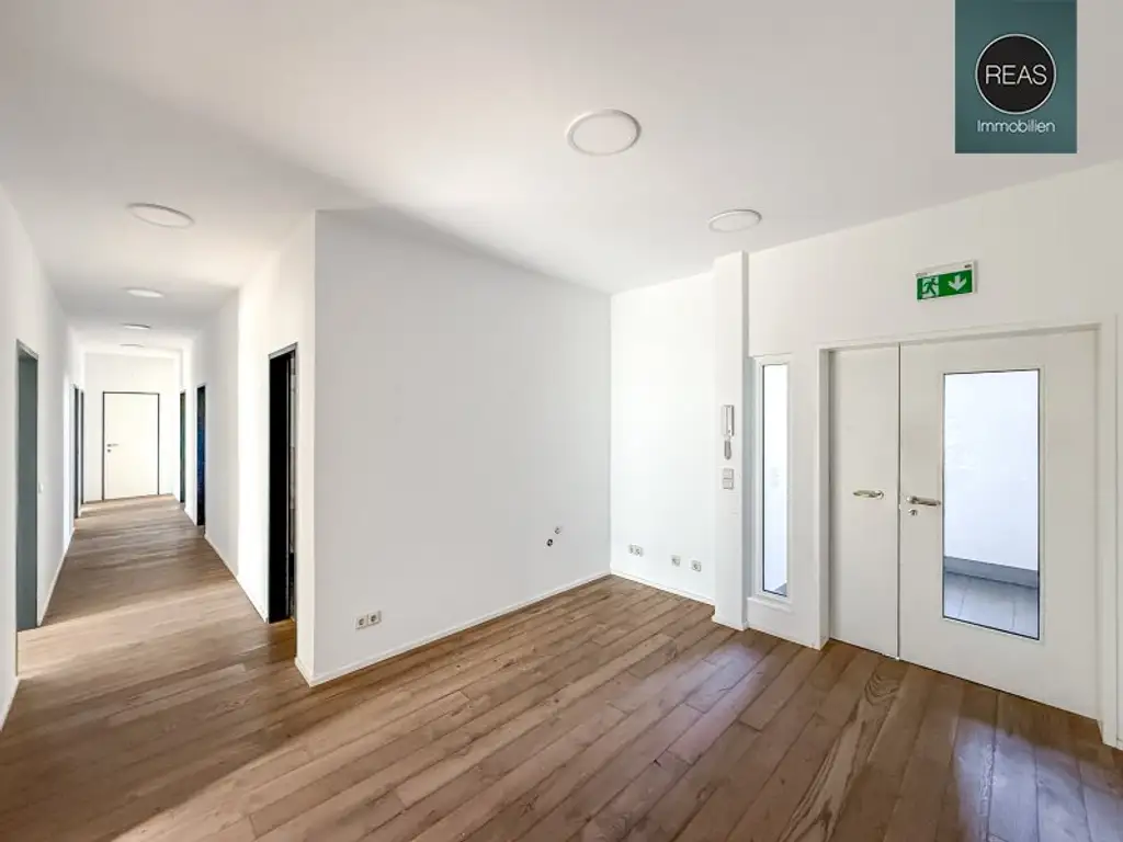 Modernes Büro mit Terrasse nahe Naschmarkt! Garage verfügbar!