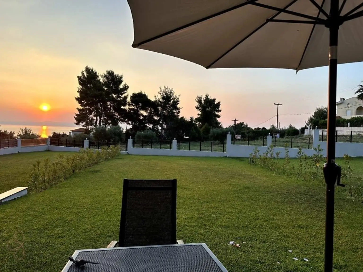 Mediterranes Luxusleben mit Meerblick – Dreistöckiges Haus mit hohem Renditepotenzial