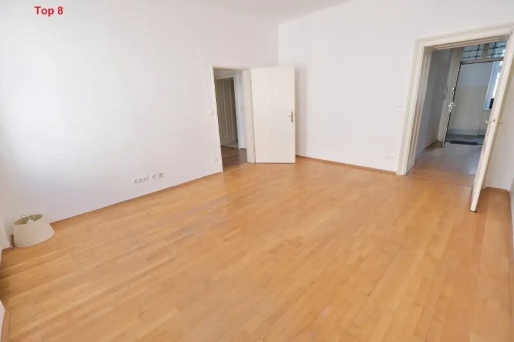 Drei UNBEFRISTETE 2 Zimmer-Wohnungen mit KFZ-Stellplatz im Haus