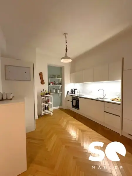 #SQ - URBANER WOHNTRAUM: COOLE MAISONETTE MIT TOWNHOUSE FEELING + RIESEN TERRASSE IN HOFRUHELAGE MITTEN IN WÄHRING