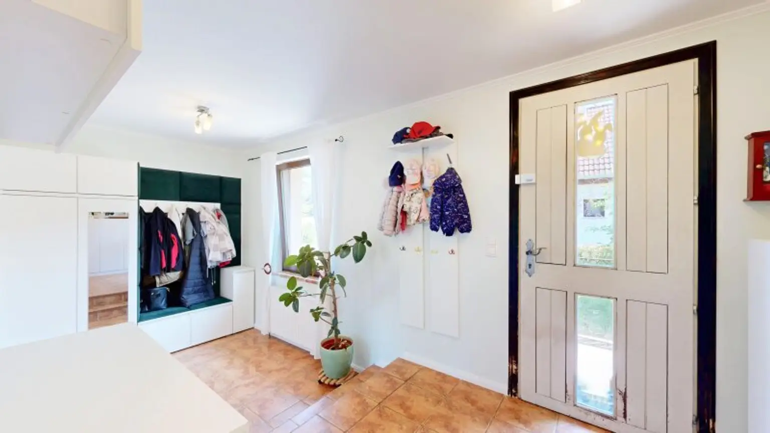 Entzückendes Einfamilienhaus mit großem Garten | 4 Zimmer | Terrasse und Balkon | Kamin