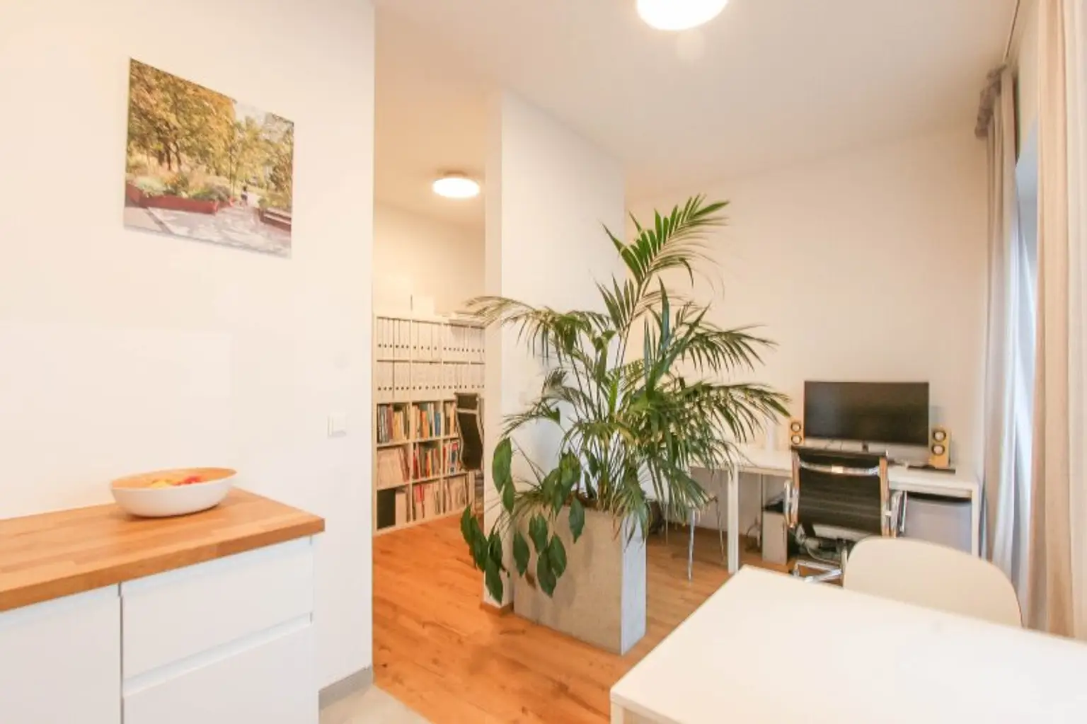 Extravagantes Atelier, Büro oder Mini Apartment mit Innenhof-Terrasse in absoluter Ruhelage! (vermietet bis 31.08.2027)