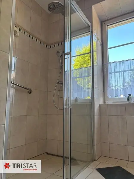 Traumhafte Gartenwohnung am Faaker See – Private Badekabine am See !!!!