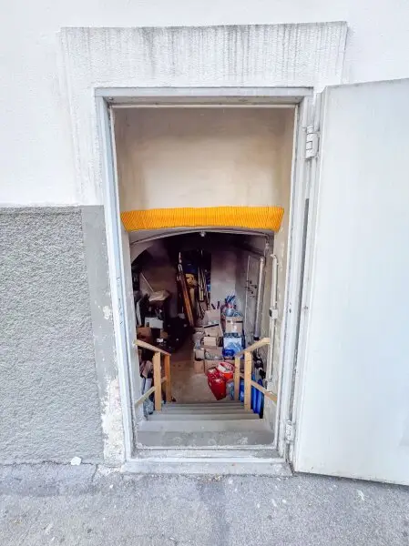 PROVISIONSFREI! Lager / Magazin mit 46,51 m2 Nutzfläche und Strassenzugang zu vermieten! Nahe Hannovermarkt!