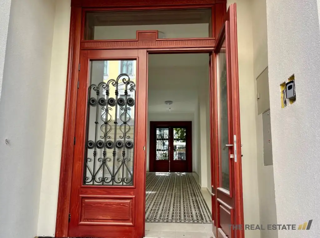 „PARK LIFE“ – Stilvoll wohnen im generalsanierten Altbau im 18. Bezirk