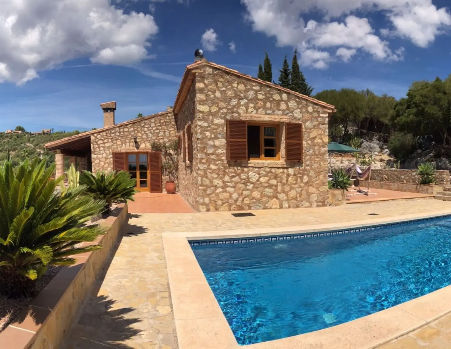 Naturstein-Finca mit herrlichem Panorama-Meerblick in Son Servera, Mallorca