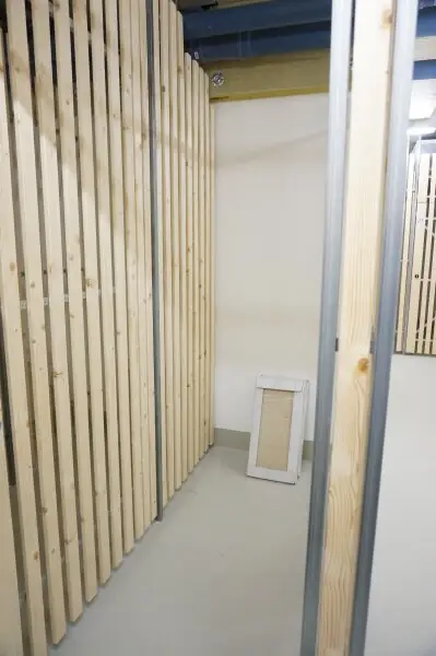 UNO - U1 Am Kaisermühlendamm  - Neubau mit großem Balkon und Garage - Mietbeginn ab 15. November 2025 | New 1BR apartment with Garage - start of lease 15/11/2025