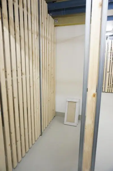UNO - U1 Am Kaisermühlendamm  - Neubau mit großem Balkon und Garage - Mietbeginn ab 15. November 2025 | New 1BR apartment with Garage - start of lease 15/11/2025
