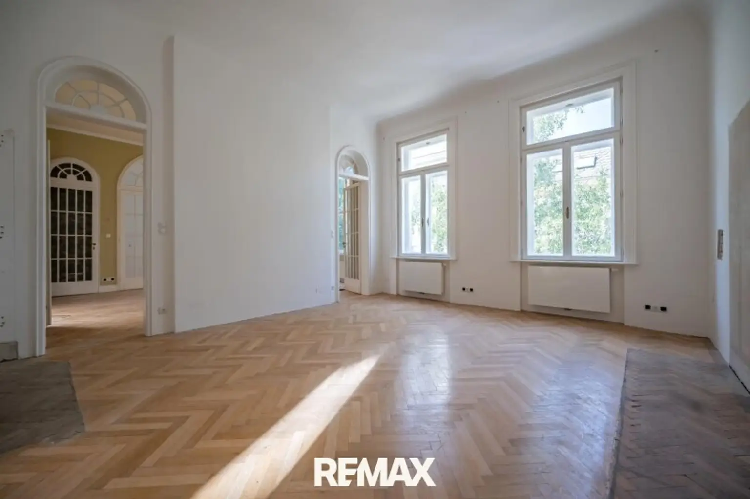 Rarität: Stadt-Villa mit weitläufigem Garten an exklusiver Hietzinger Adresse